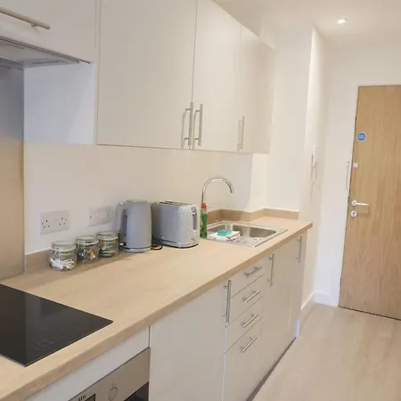 Redcross Street 306 * Bristol